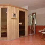 Hullám 4* Balatonmáriafürdő