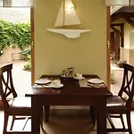 Hullam 4* Balatonmariafurdo