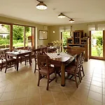 Bed & Breakfast Hullam 4*