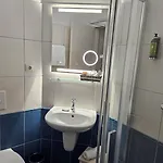 Hullam 4* Balatonmáriafürdő