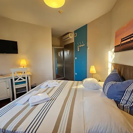 Hullam 4* Balatonmáriafürdő