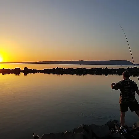 Hullam 4* Balatonmáriafürdő