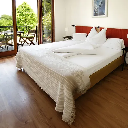 Hullam Bed & Breakfast