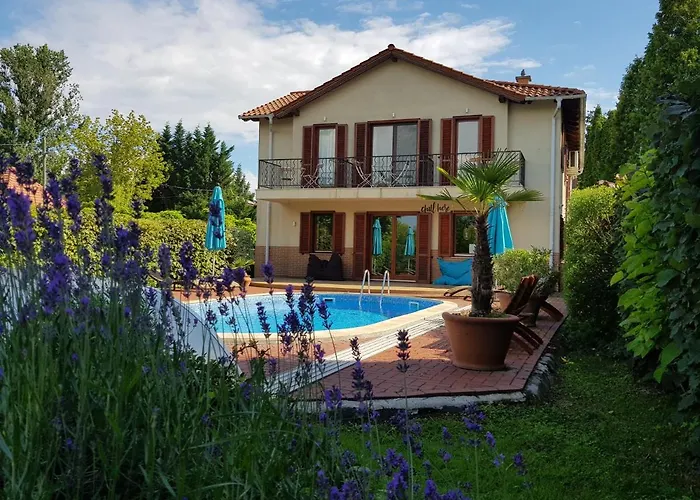 Hullam 4* Balatonmariafurdo