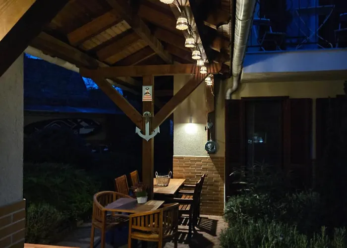 胡拉姆别墅住宿加早餐旅舍 住宿加早餐酒店