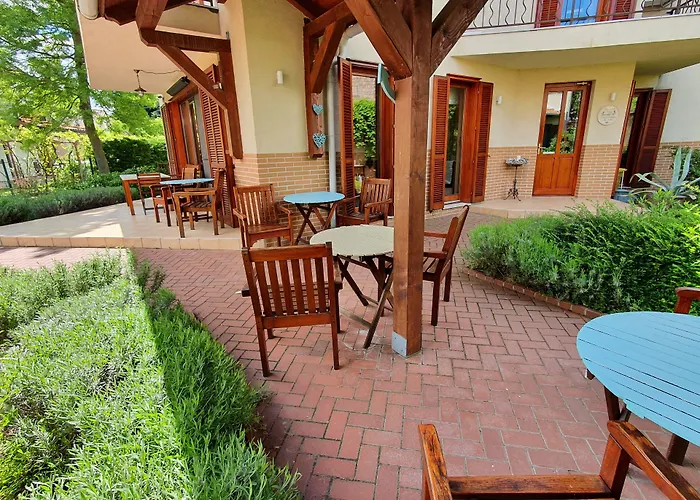 B&B Hullam 4*