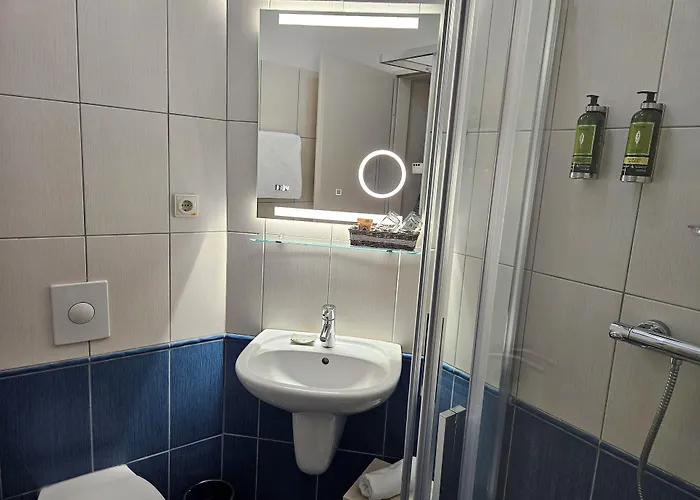 Hullám 4* Balatonmáriafürdő