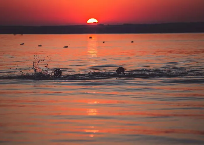 Bed and Breakfast Hullam 4*